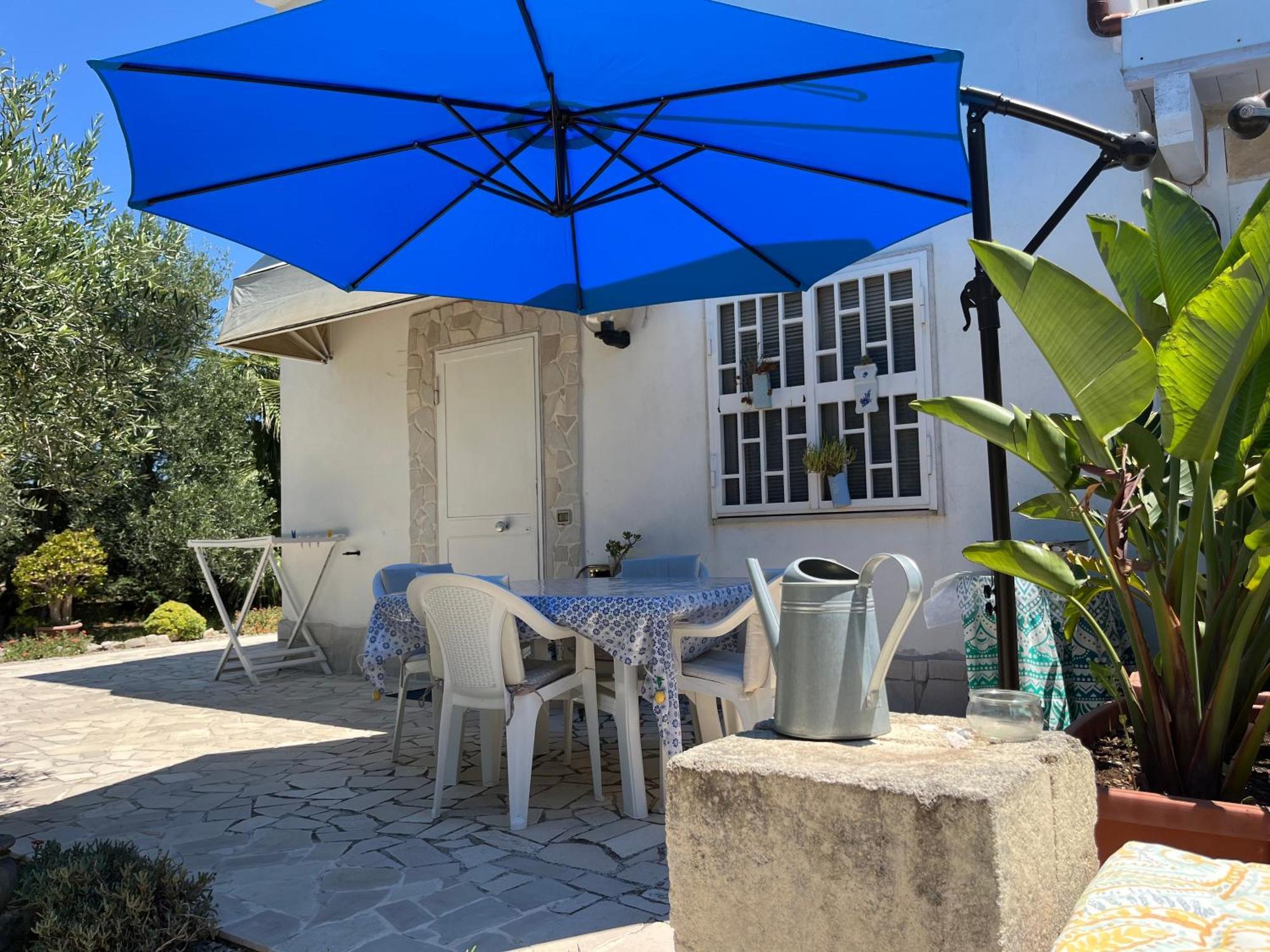 B&B Villa Mediterranee Con Parking Space Trani Kültér fotó