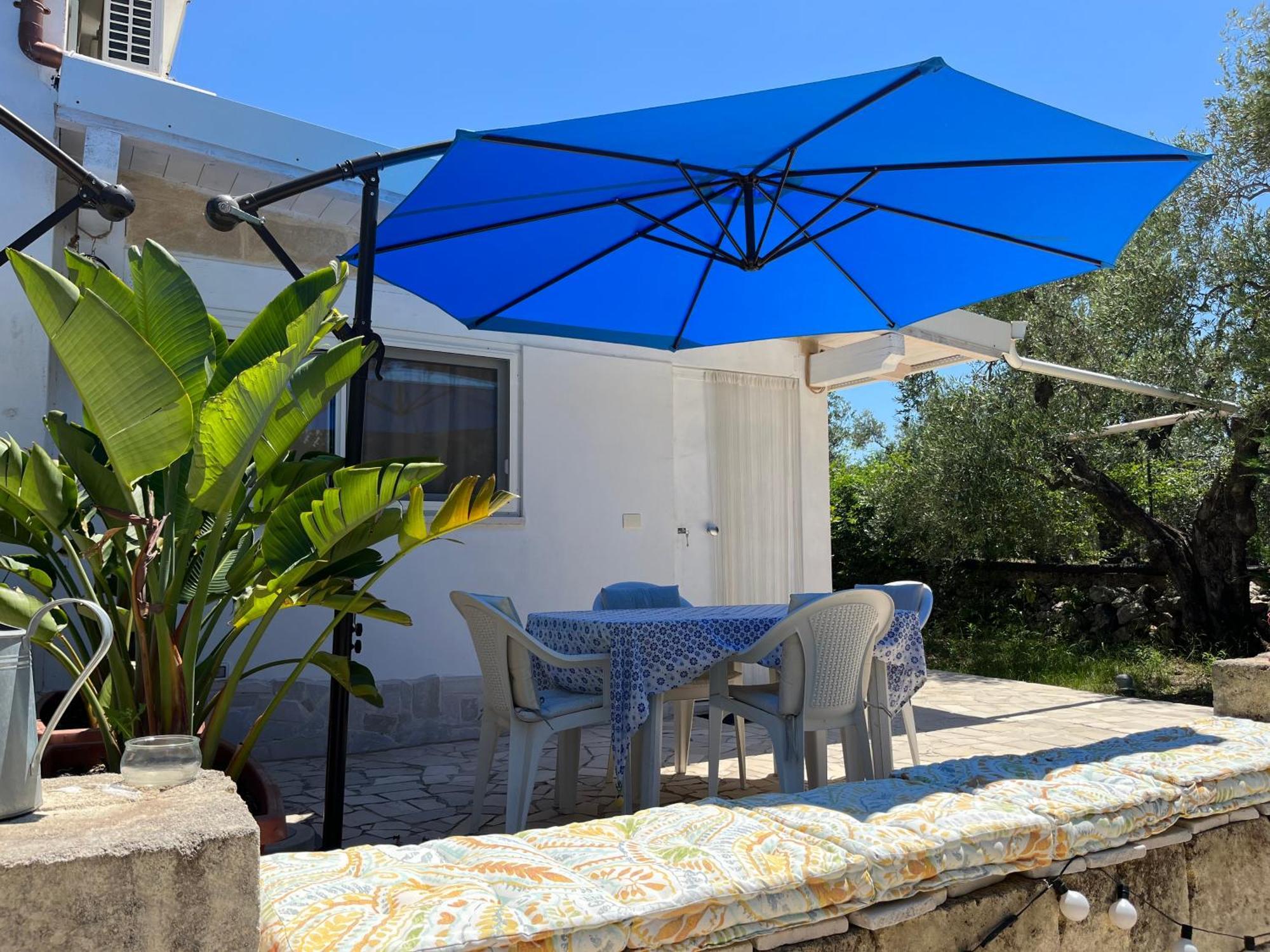 B&B Villa Mediterranee Con Parking Space Trani Kültér fotó