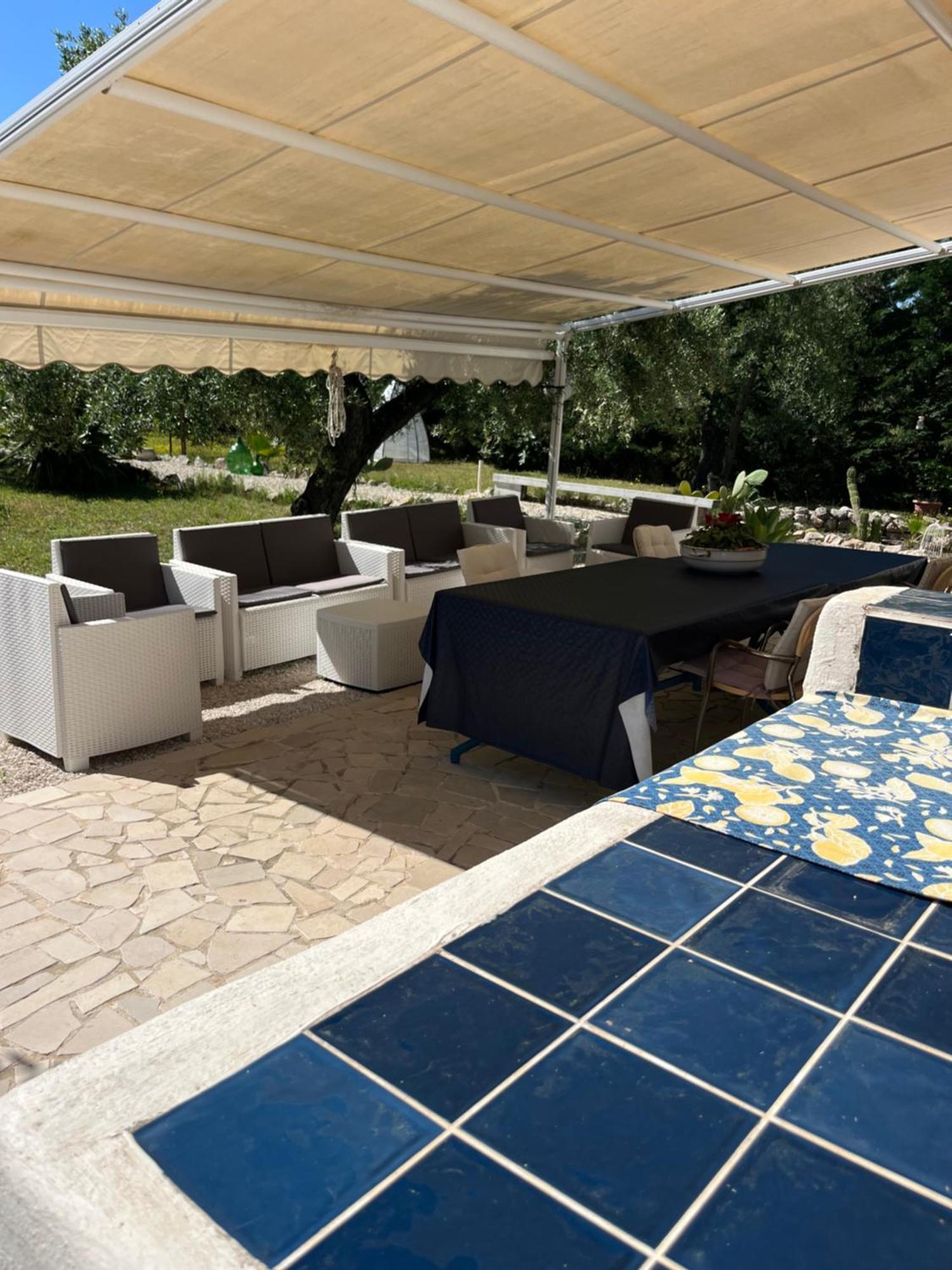 B&B Villa Mediterranee Con Parking Space Trani Kültér fotó