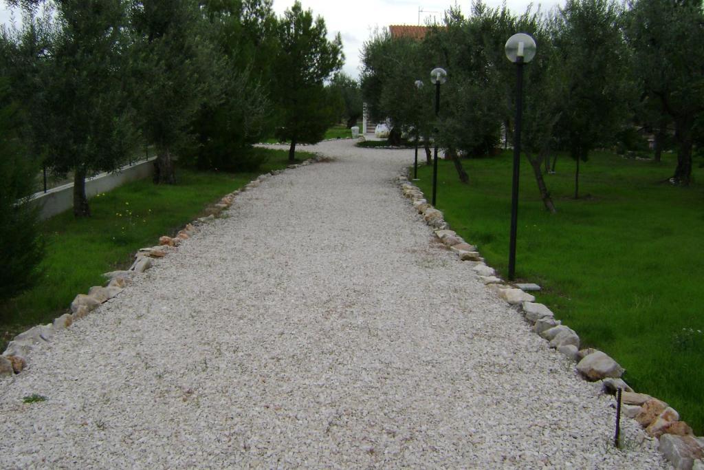 B&B Villa Mediterranee Con Parking Space Trani Kültér fotó